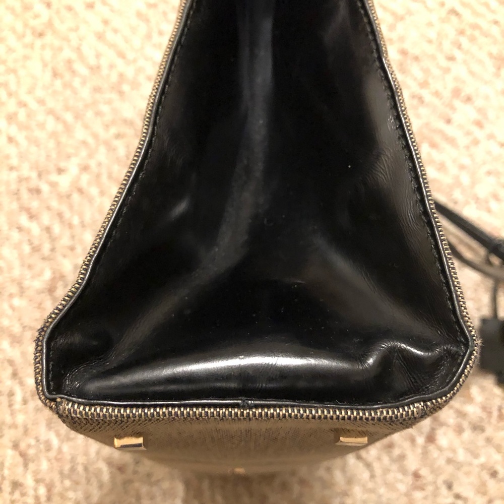 Gucci Handbag - Picture 14 of 16